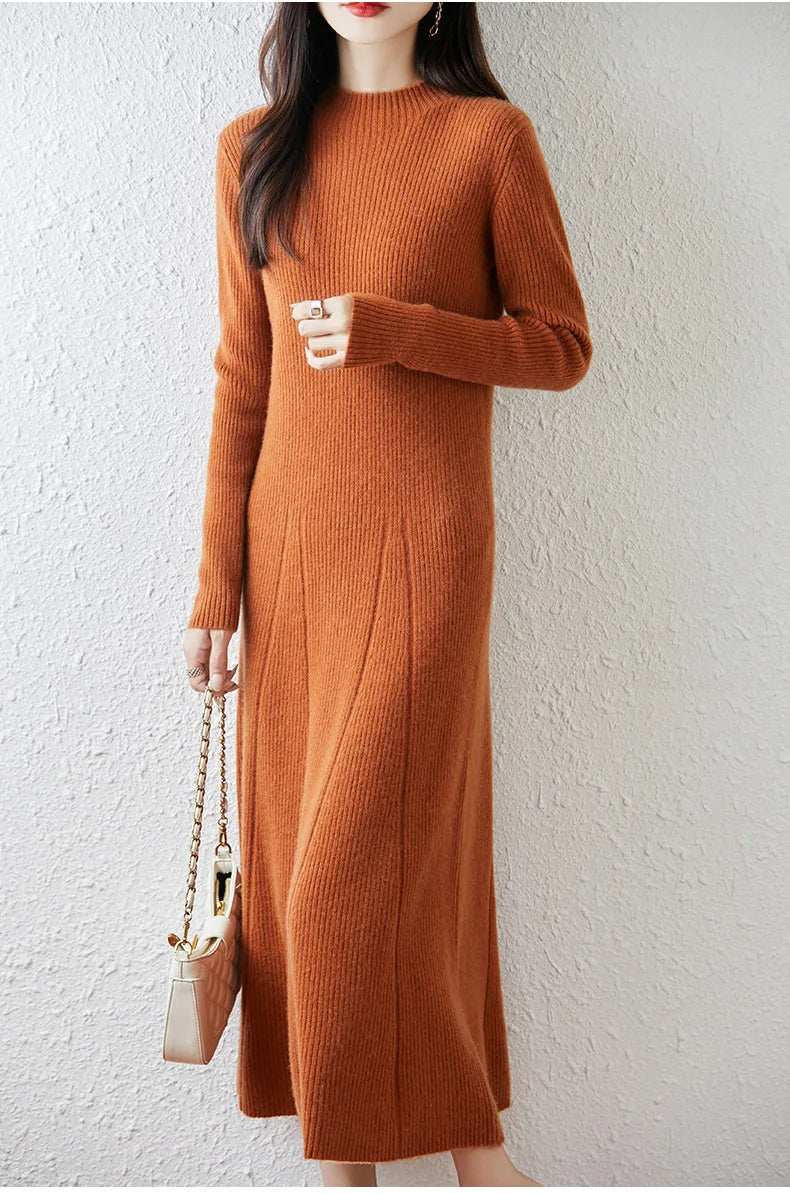 Robe pull en maille mi-longue – col semi-montant