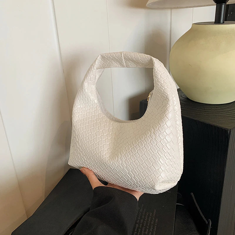 Petit sac hobo femme tissé en relief – simili-cuir souple