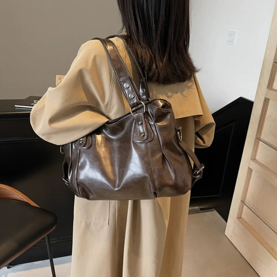 Grand sac porté épaule femme en simili-cuir souple – style rétro