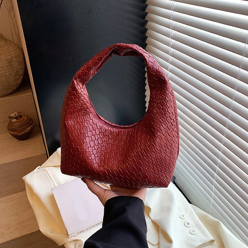 Petit sac hobo femme tissé en relief – simili-cuir souple