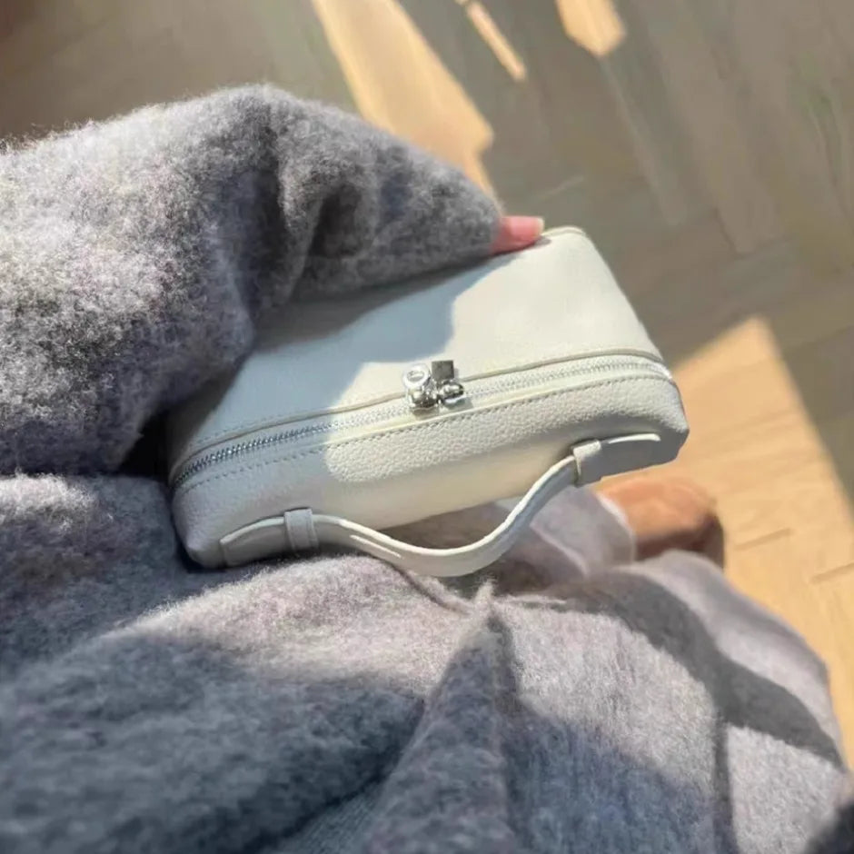 Sac bandoulière femme en simili-cuir grainé – petit format chic